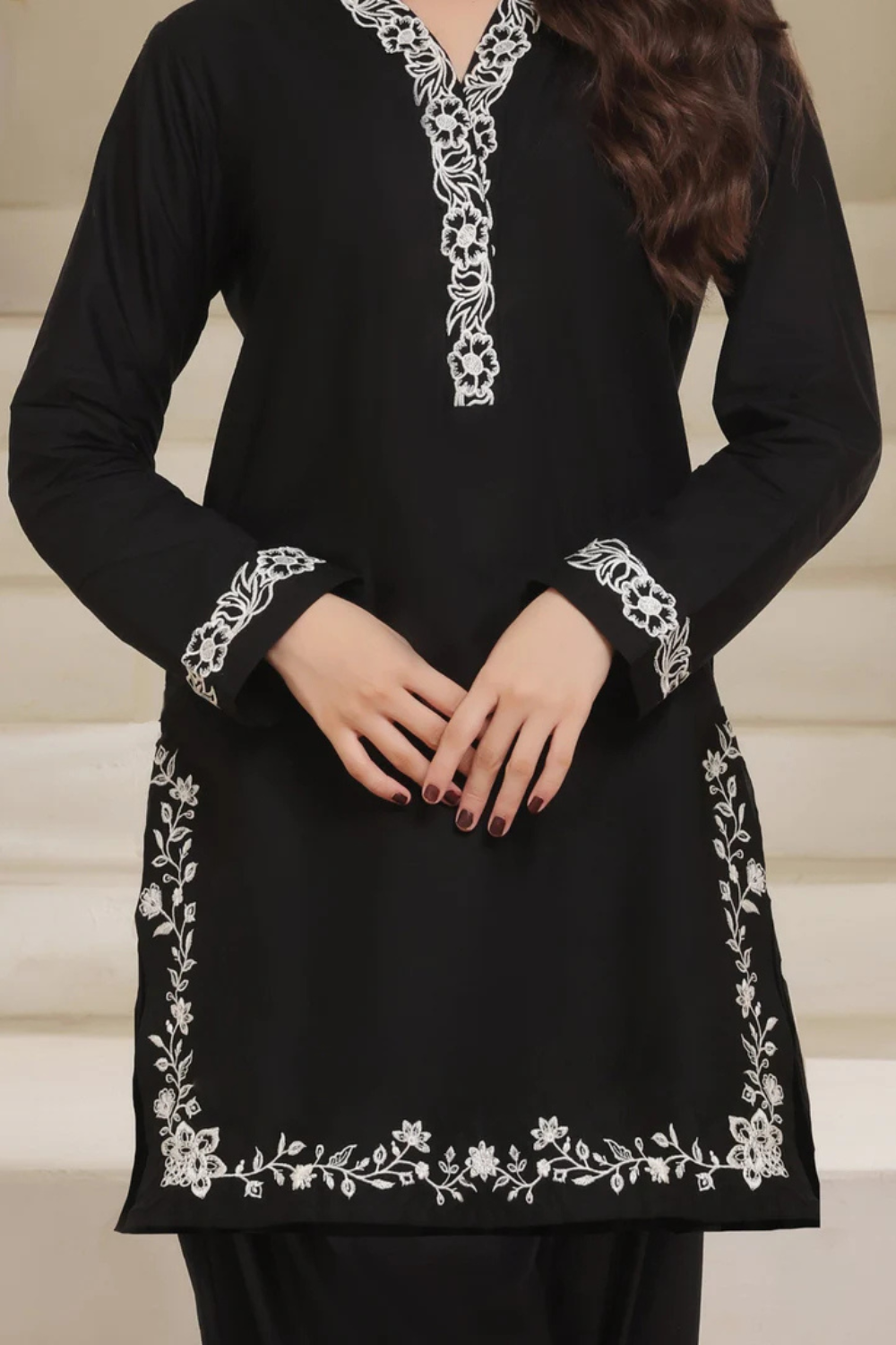 Adaa Embroidered 3-Piece