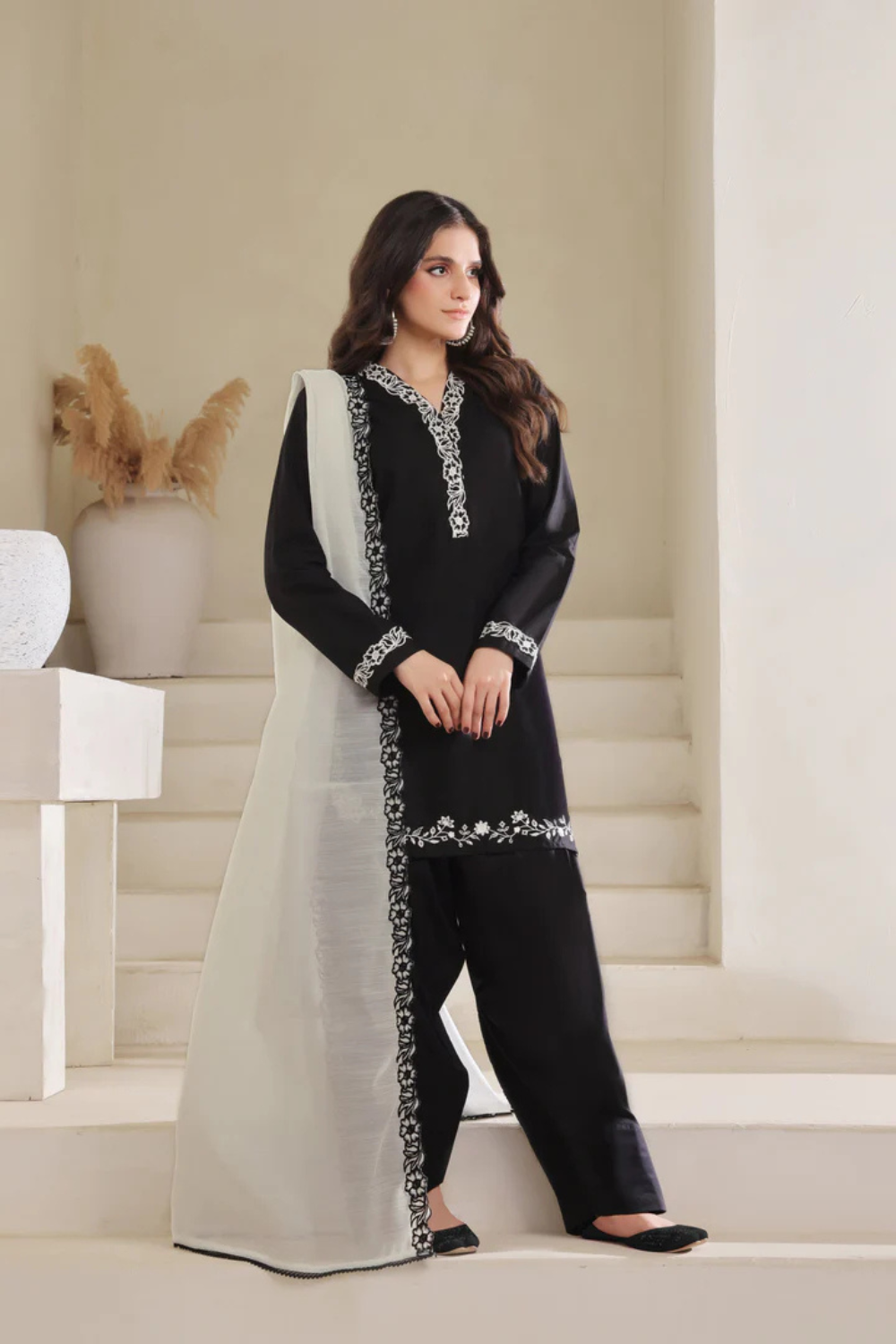 Adaa Embroidered 3-Piece
