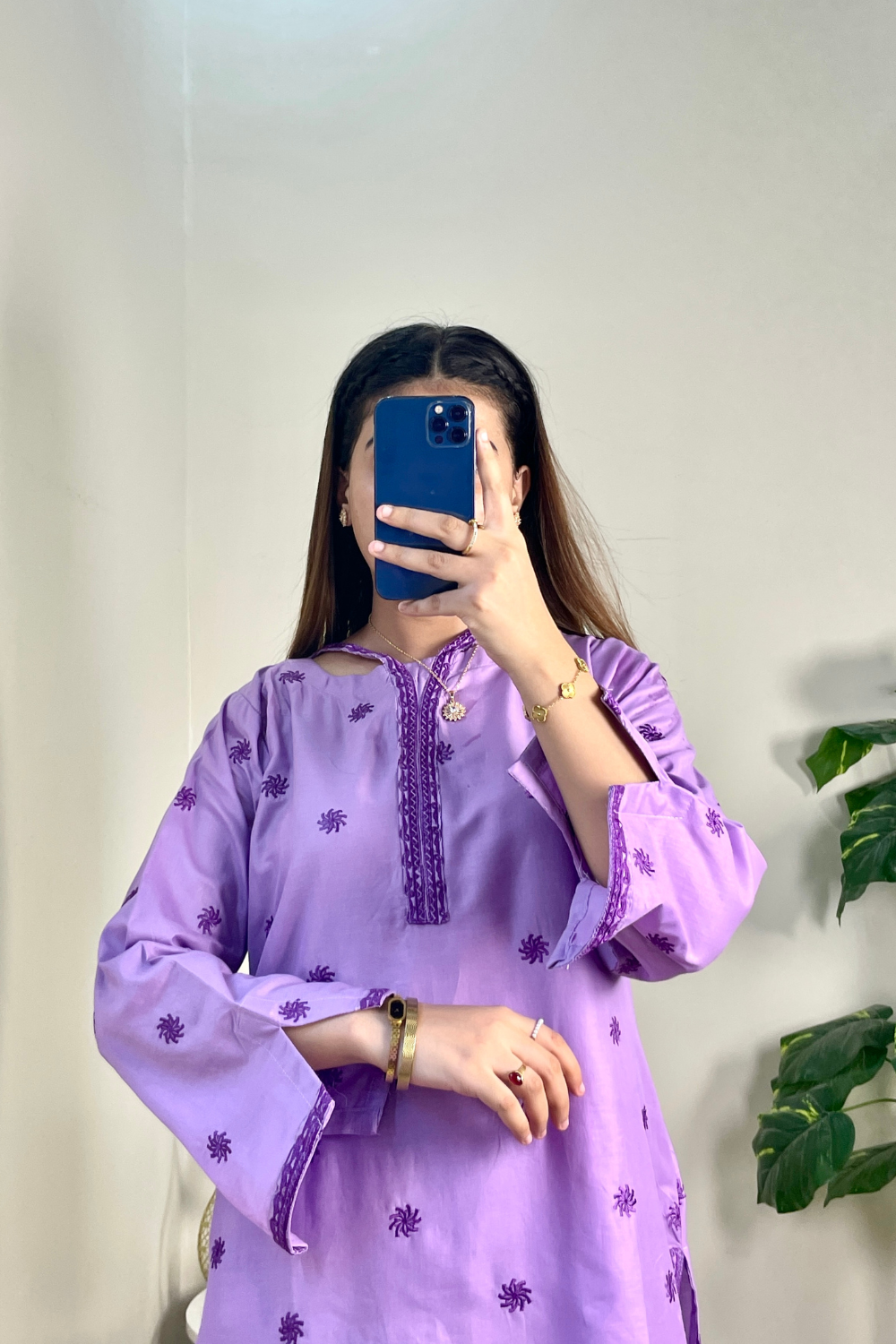 Rosaiba Embroidered 2-Peice