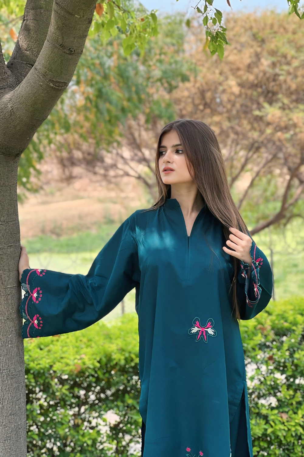 Zulf Embroidered 2-Piece
