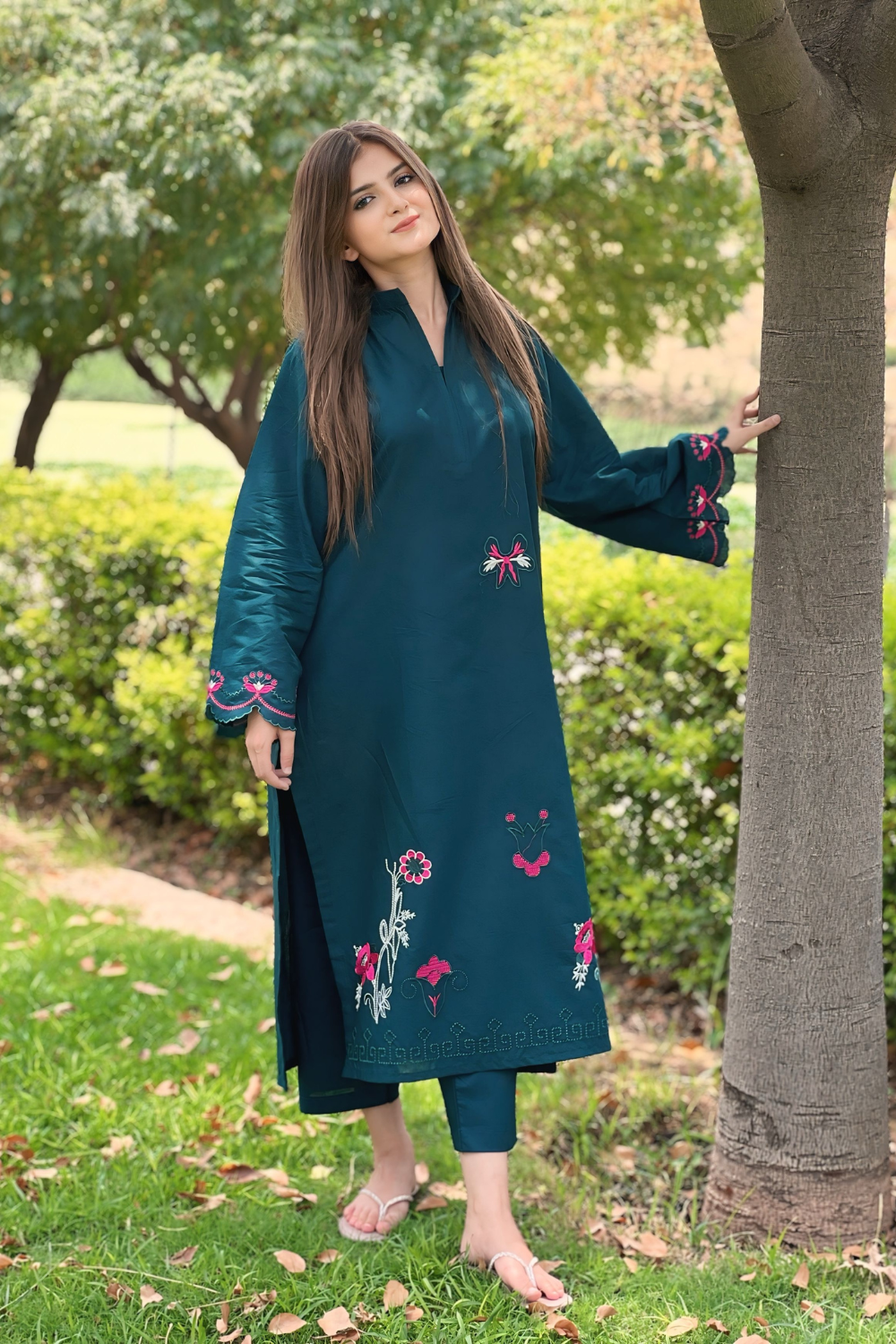 Zulf Embroidered 2-Piece